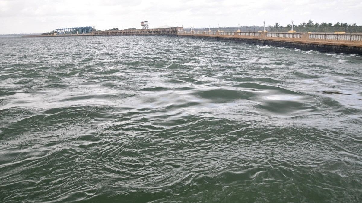 Rain-deficit Karnataka releases 9,136 cusecs water to TN from KRS dam