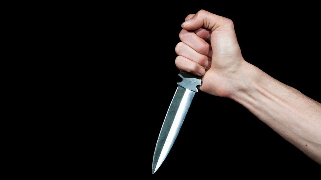 Teenage son stabs father to death for driving mother out of house in Jharkhand's Palamu