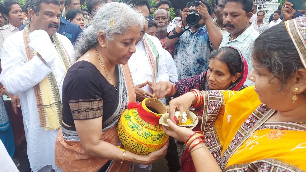 FM Nirmala Sitharaman administers ‘Panch Pran’ pledge to people, collects 'maati' from martyr’s village in Puri