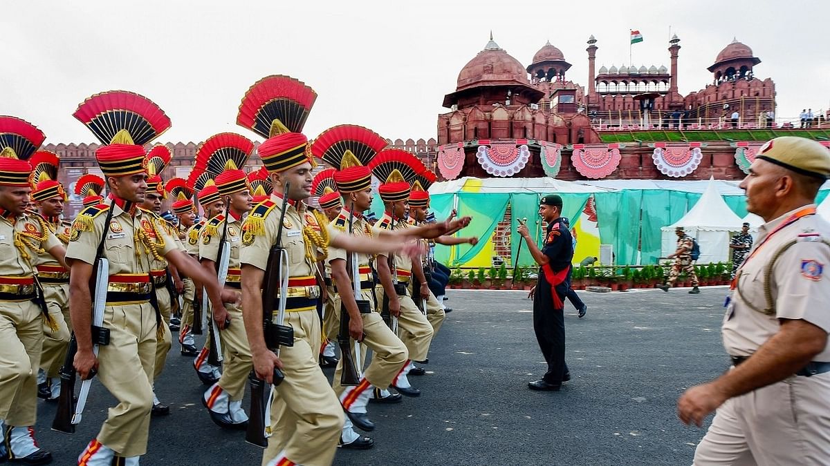 954 police medals, including 230 for gallantry, announced on Independence Day eve
