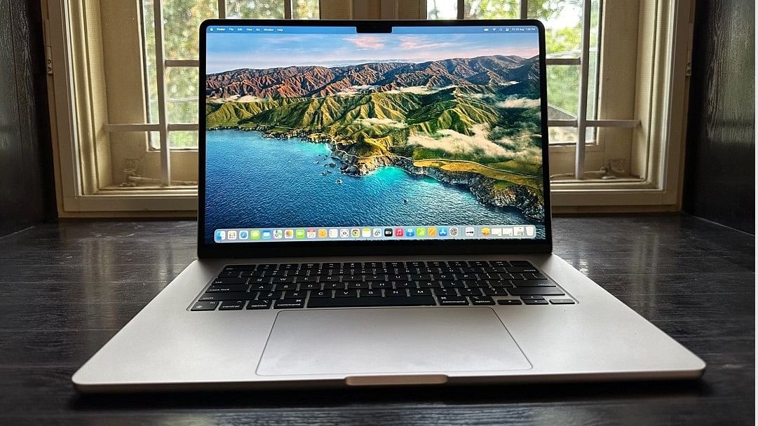 15-inch Apple MacBook Air M2.