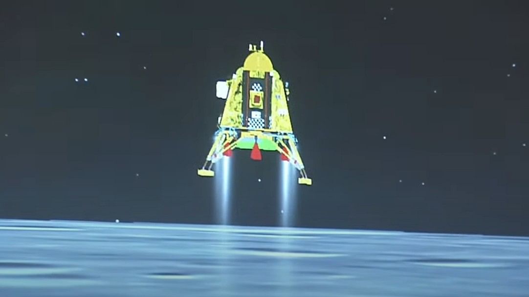 Chandrayaan-3 making descent.