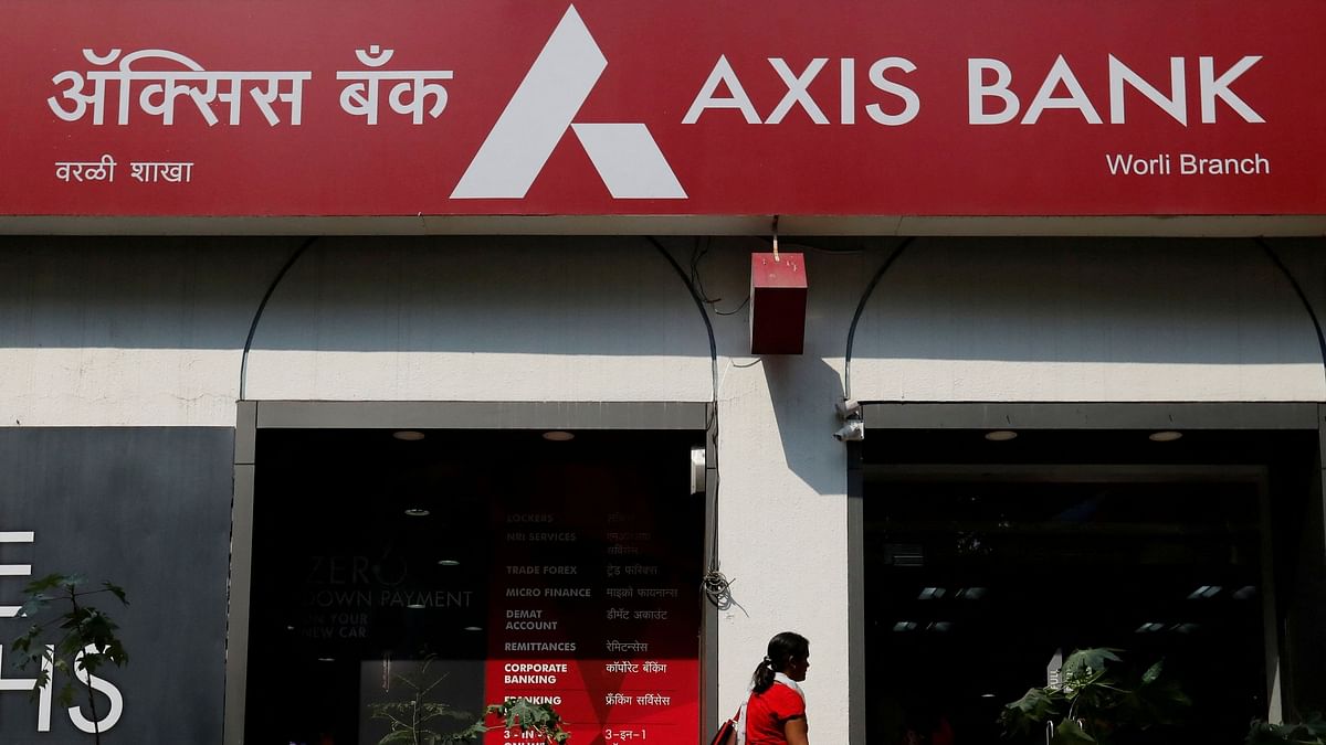 CCI slaps Rs 40 lakh on Axis Bank