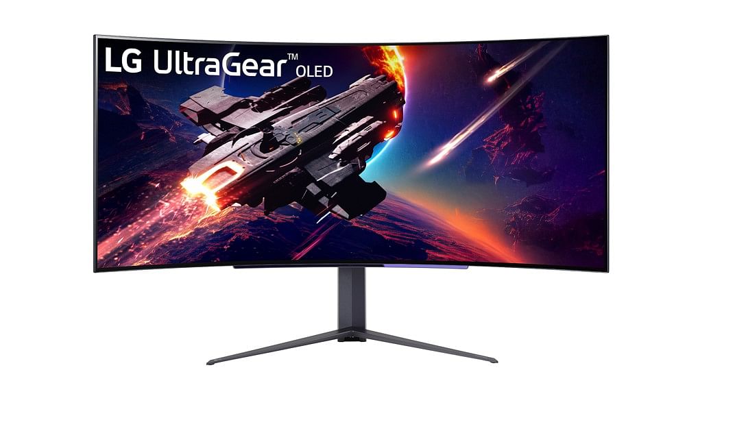 LG 27GR95QE OLED Gaming Monitor