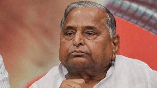 UP: Mulayam Singh's statue installed 'without permission' at SP's Hardoi office removed