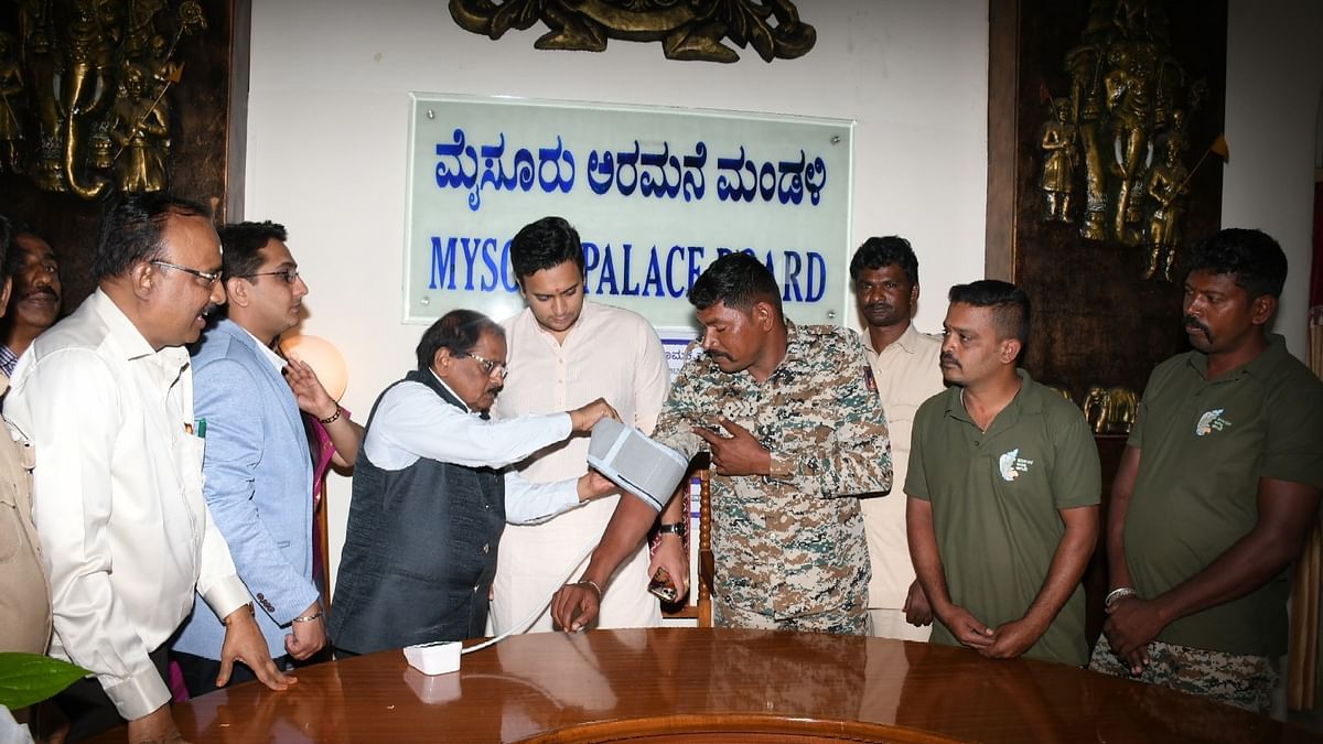 Health camp for caretakers of Dasara elephants, Palace Board staff held in Karnataka