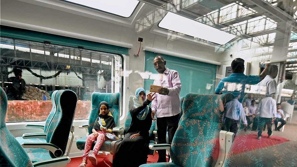 Jharkhand's first intercity express with Vista Dome coach to be inaugurated - Vimarsana News