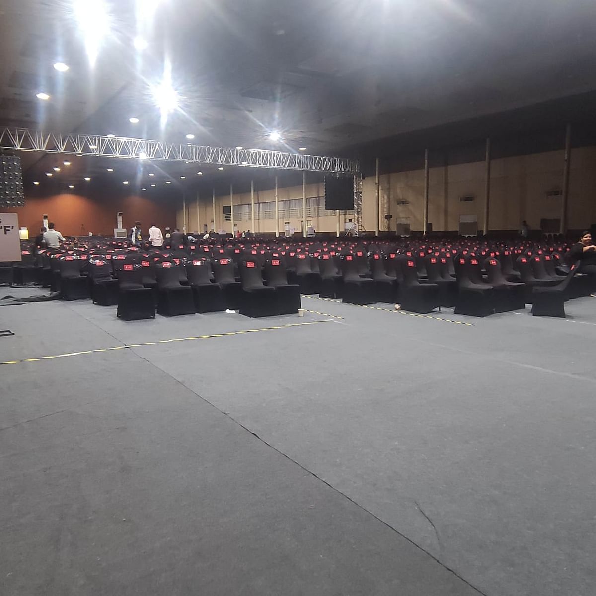 The performance hall after the audience left. People complained of poor sound system, almost absent air conditioning, flat seating, sooty air vents, and overall the hall being unfit of holding an international act of this standard. Washrooms at the venue were abysmal.