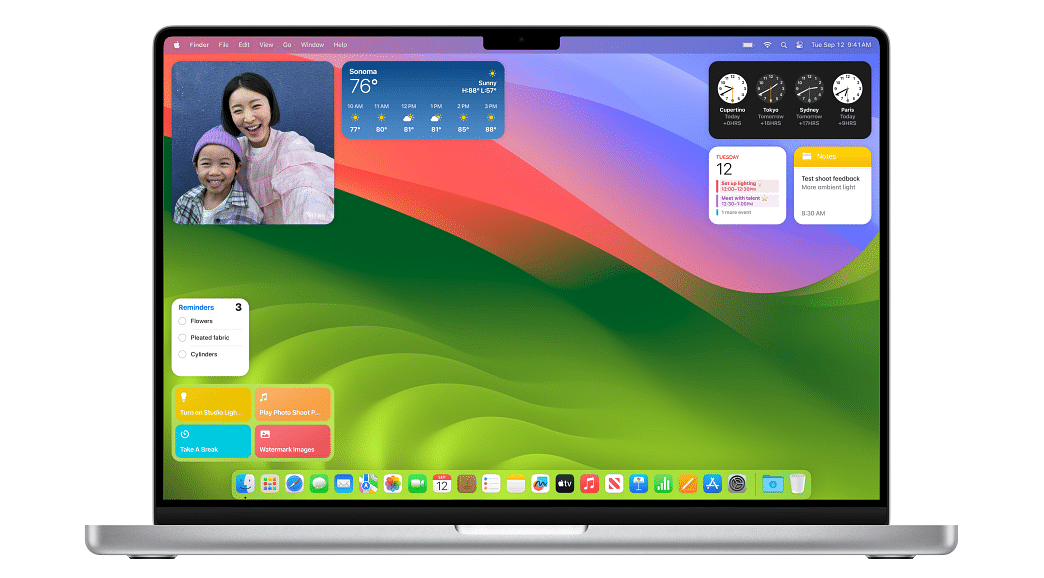 With the new macOS 14, users will be able to move Widgets around on the home screen.