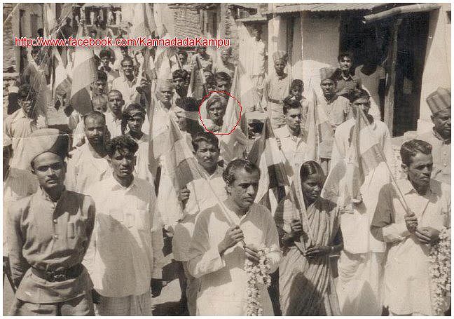 Sandur farmers march in Bengaluru in 1973; (top) A demonstration organised during the Sandur movement.