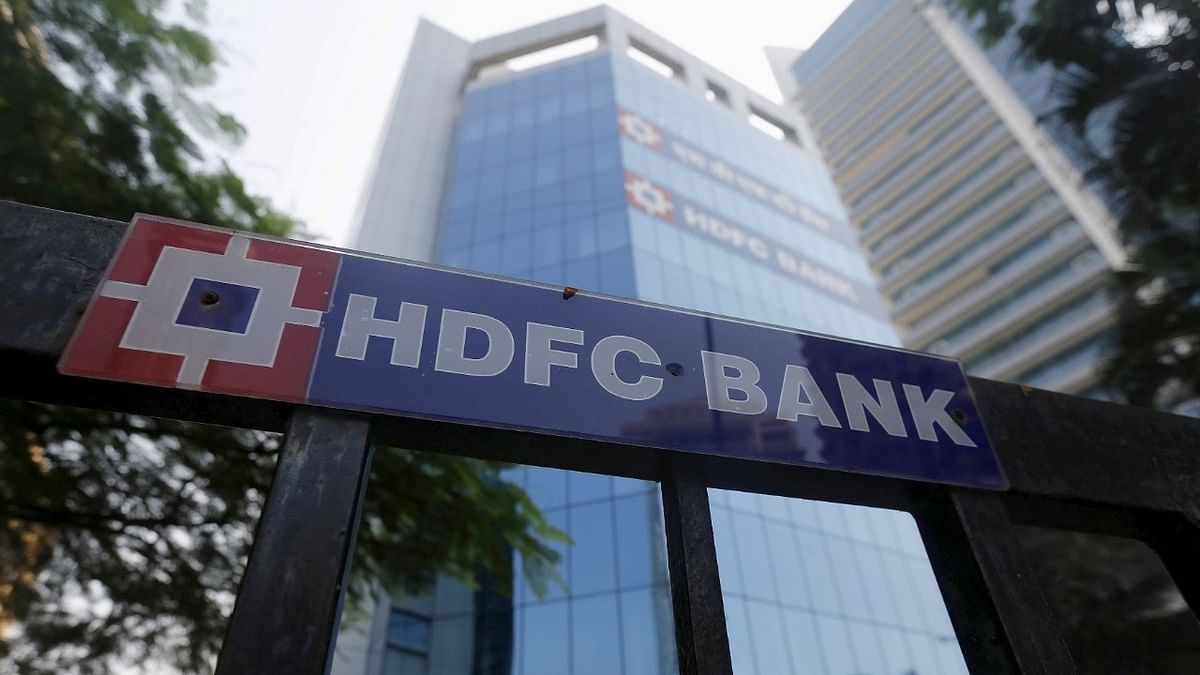 Eight of top 10 firms lose Rs 2.28 lakh crore in mcap; HDFC Bank, Reliance biggest laggards