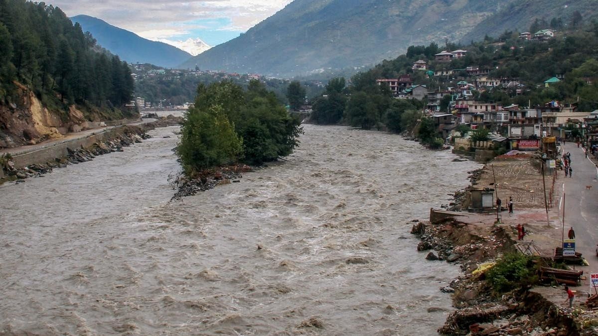 Himachal Pradesh: Closed due to landslide, NH 5 reopens after 10 days
