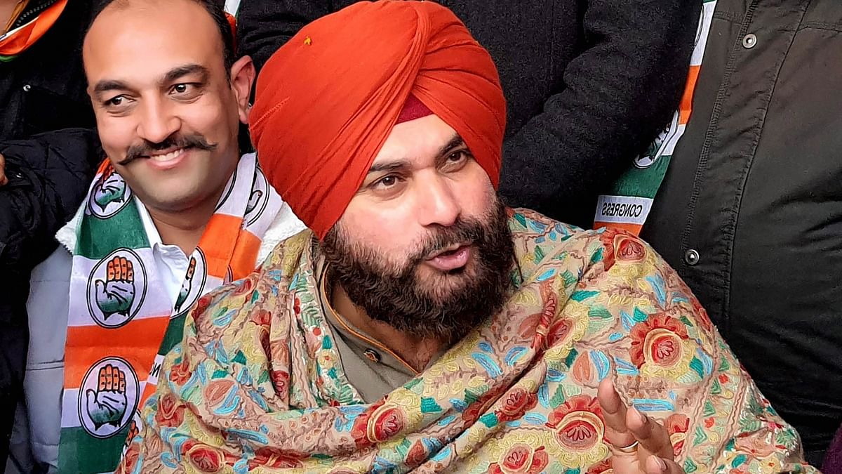 Party's word supreme, says Sidhu to Punjab Congress leaders opposing alliance with AAP