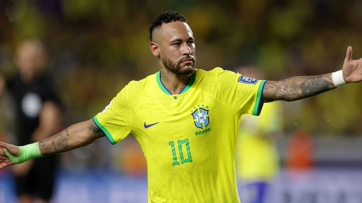 Brazil thrash Bolivia 5-1 as Neymar breaks Pele's record