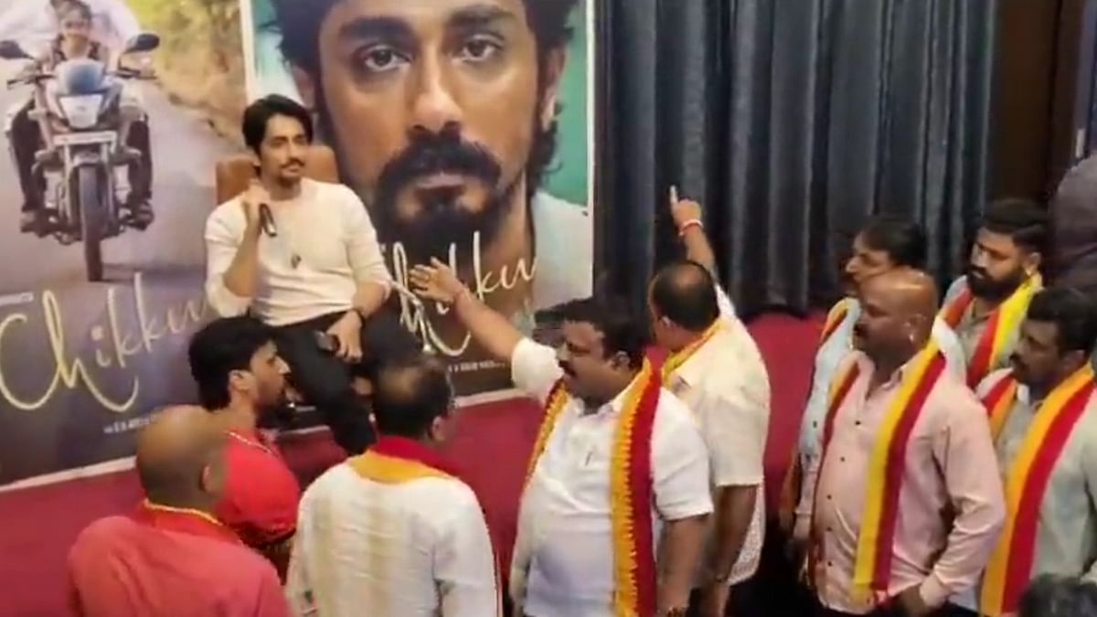 Tamil actor Siddharth forced to leave film promo in K'taka over Cauvery row