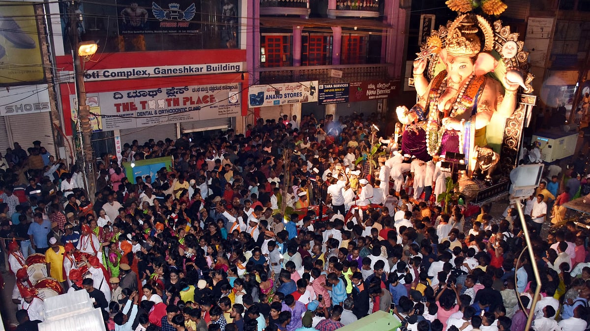 Ganesha idol immersion: Liquor ban in parts of Bengaluru till October 1