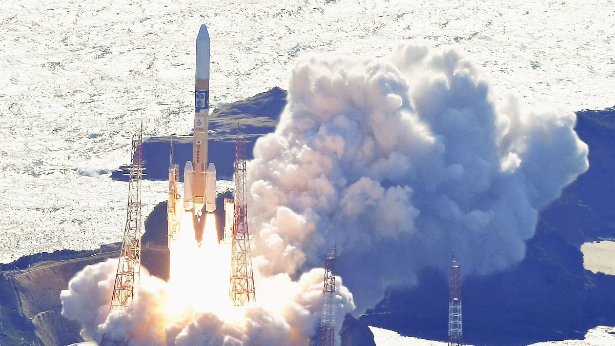 H-IIA rocket carrying the national space agency's moon lander is launched at Tanegashima Space Center on the southwestern island of Tanegashima, Japan in this photo taken by Kyodo on September 7, 2023. 