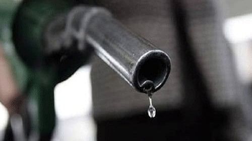 Pakistan's Balochistan province crackdown on illegal Iranian fuel pumps