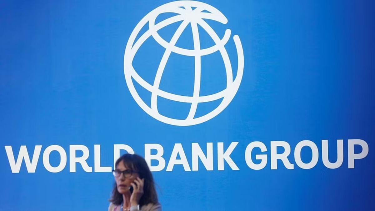 About 10 million people at risk of slipping into poverty in Pakistan: World Bank