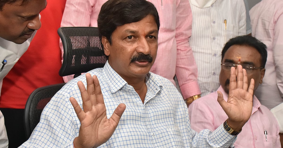 DKS will soon be former minister, says BJP MLA Ramesh Jarkiholi