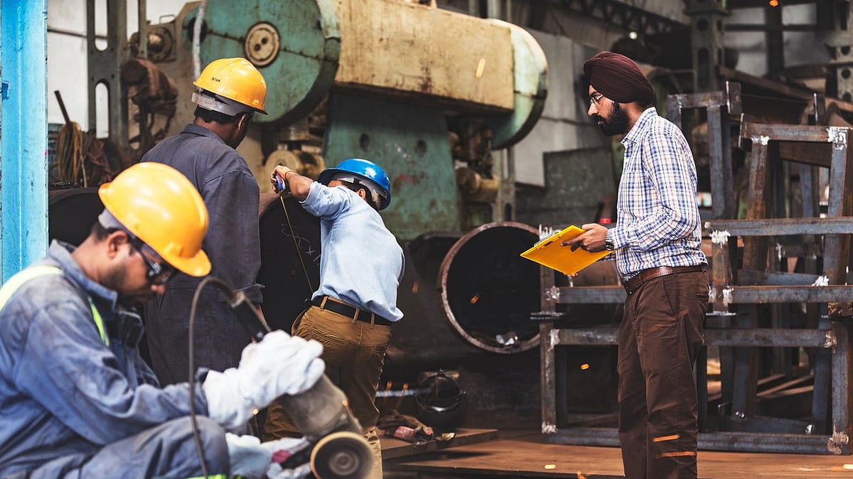 Retail inflation for industrial workers rises marginally to 4.98% in November - Vimarsana News