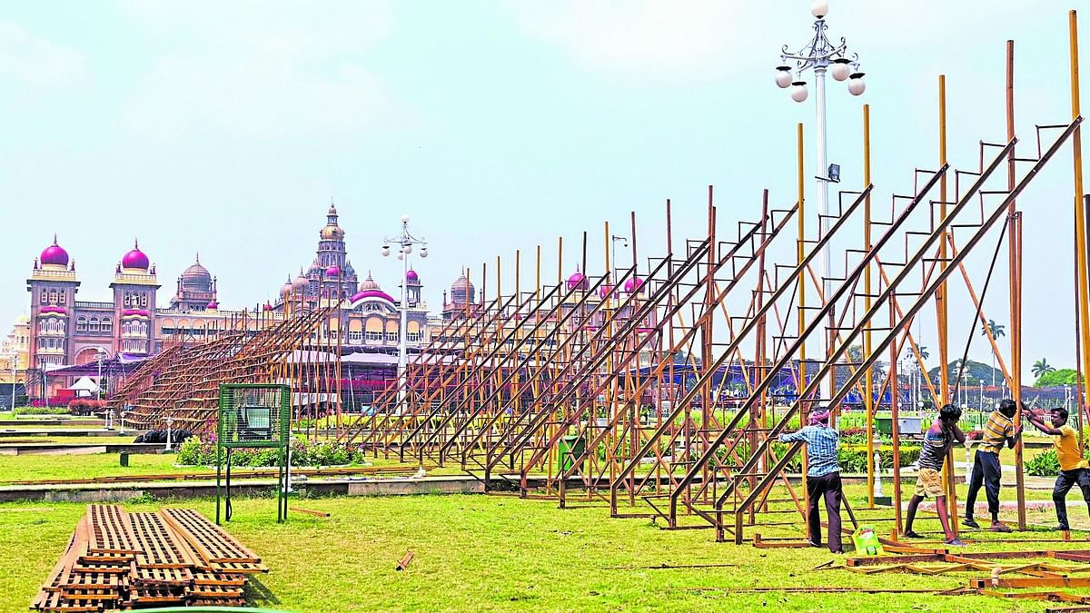 Mysuru decks up to last detail; troupes, trumpeters ready for D-day