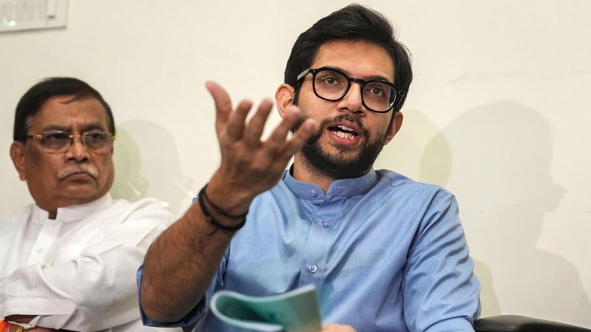 BJP’s youth wing protests over Aaditya Thackeray’s remarks on ‘wagh nakh’