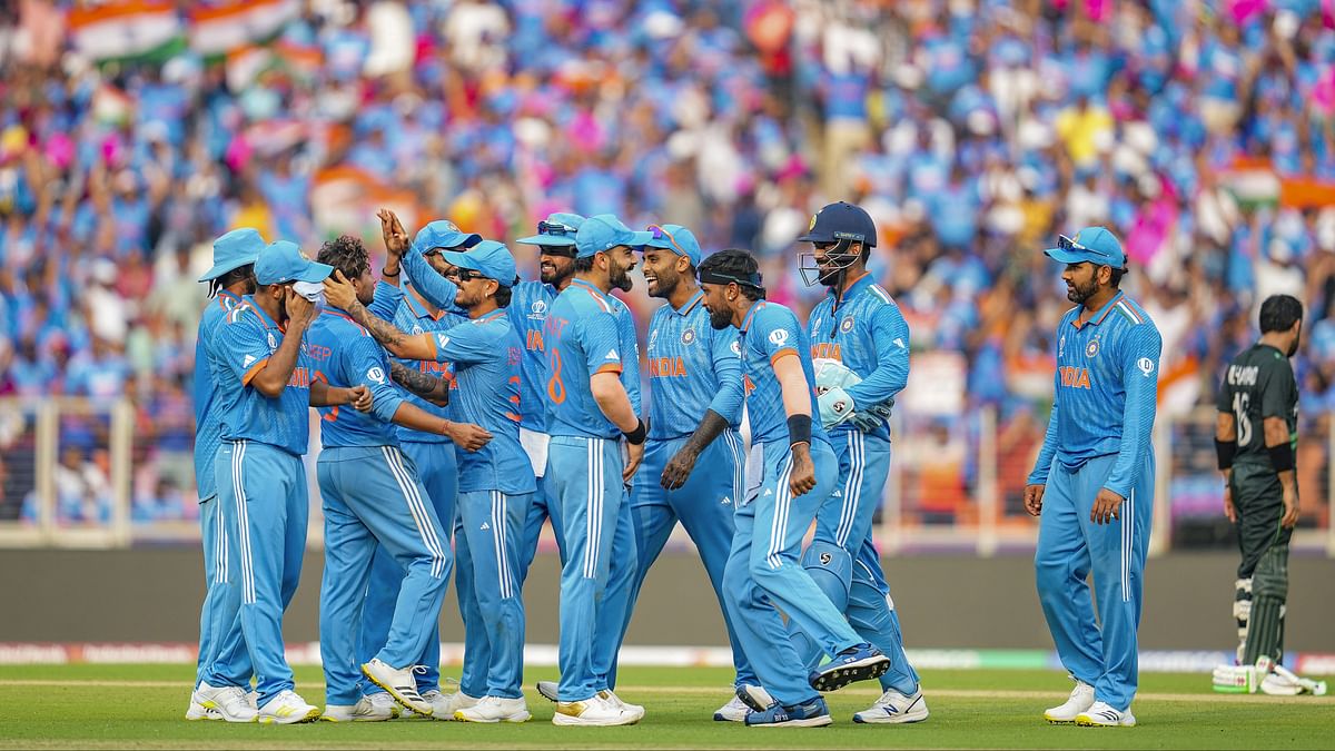ICC World Cup: Indian bowlers shine as Pakistan all out for 191 runs