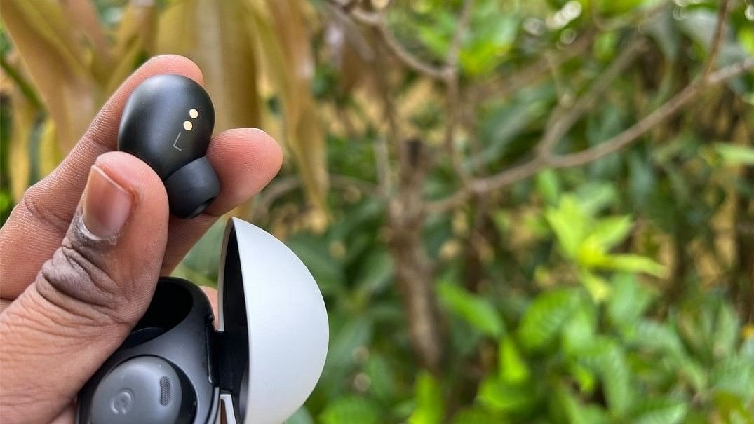 Google's innovative technology can transform regular ANC earbuds into heart  rate monitors - google earbuds heart monitoring tech 