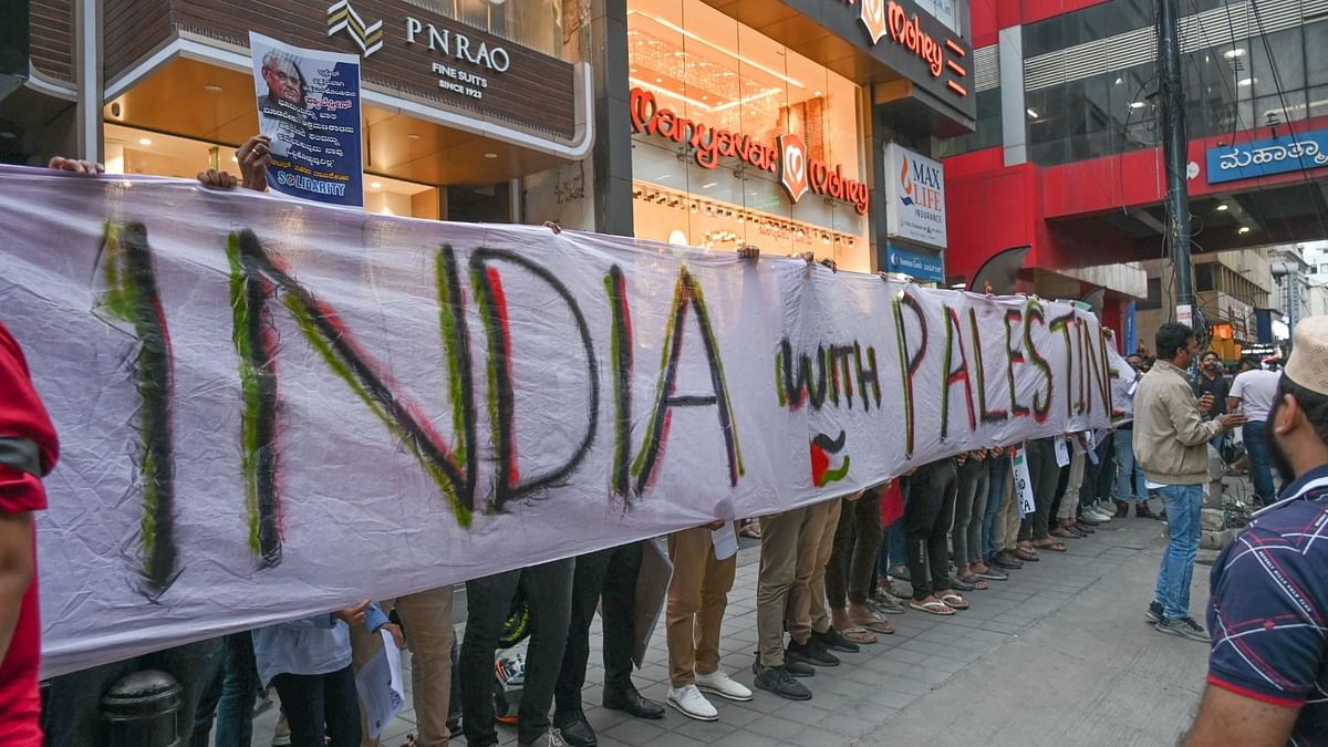 Sudden protest on Bengaluru's MG Road against 'brutalities' in Palestine