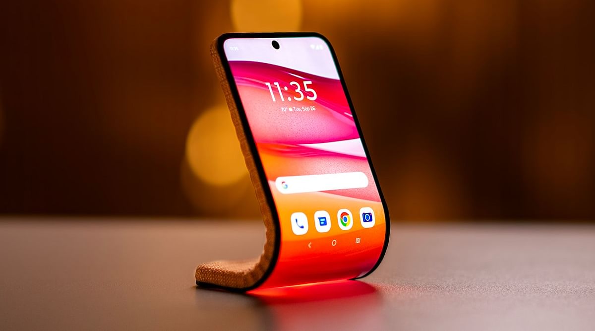 Motorola's concept phone with 'Adaptive pOLED display'