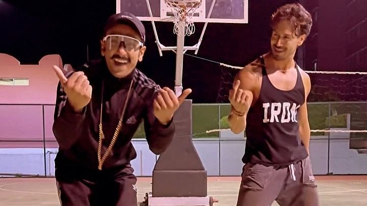 Ranveer Singh joins the 'Hum Aaye Hain' trend grooves with Tiger Shroff