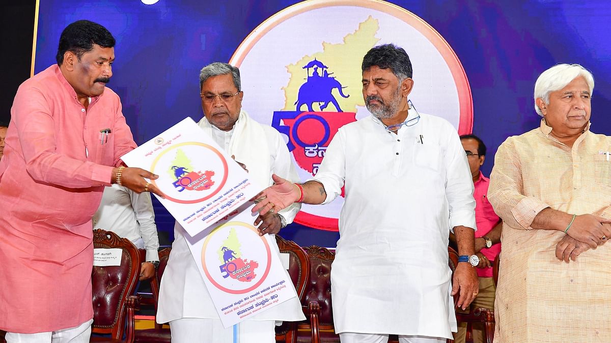 Shun English, communicate in Kannada, Siddaramaiah tells ministers, officers 
