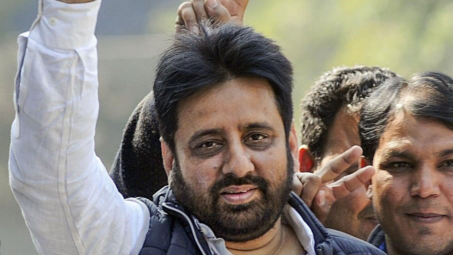 AAP MLA Amanatullah Khan, son booked for allegedly assaulting, threatening petrol pump workers in Noida