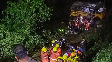 6 killed as tourist bus falls into gorge in Nainital