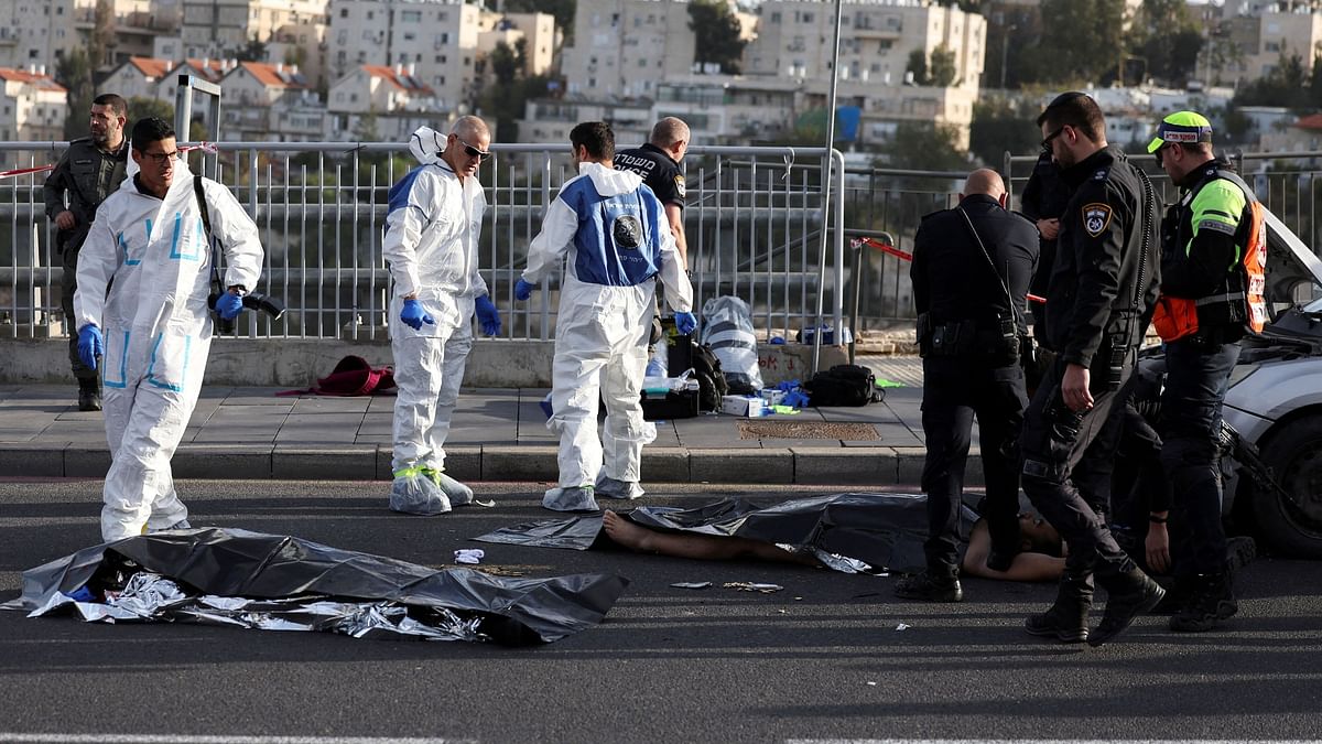 1 killed, 8 wounded in Jerusalem shooting attack