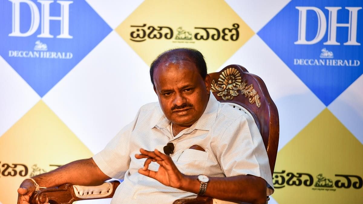 State govt should resolve issues of dissatisfaction among their MLAs: HDK