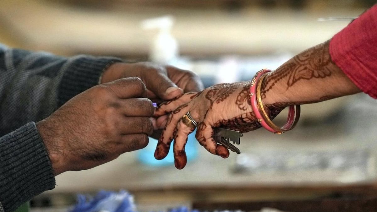 Bihar's final electoral roll published with 7,64 cr voters; significant rise in women voters