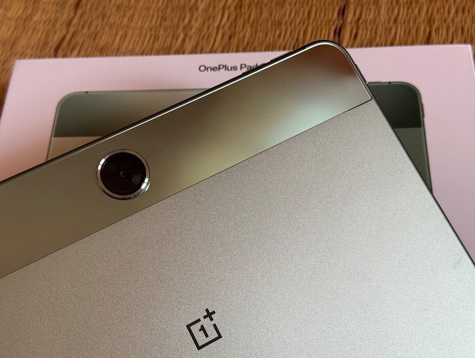 OnePlus Pad Go boasts 'twin mint' design language.