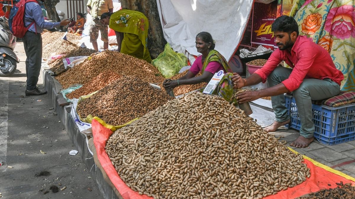 Only 1 in 3 street vendors who got loans under PM scheme use UPI, shows BBMP  data