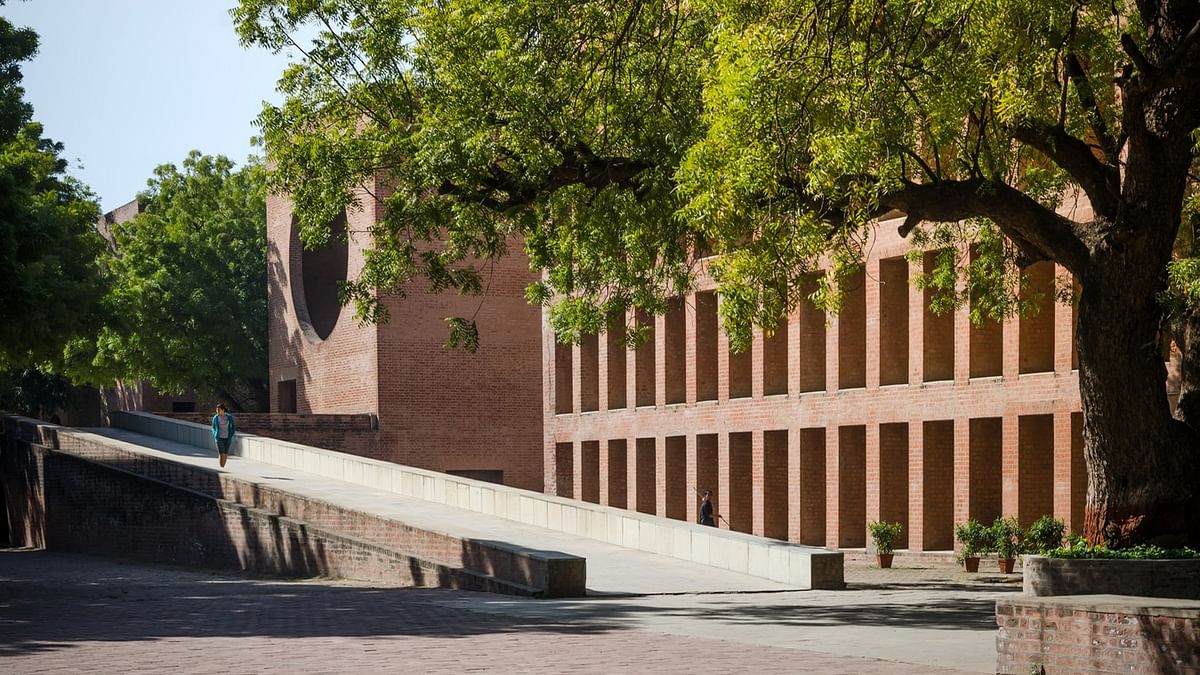 1st division now mandatory in Bachelor, Master degrees for IIM directors' post; President can dissolve board