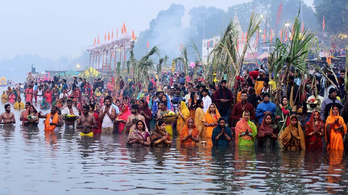 Chhath Puja 2023: Devotees take a holy dip and offer prayers