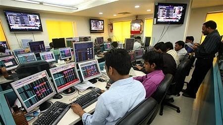 Stock markets recover after 2-day decline; banking, metal shares shine