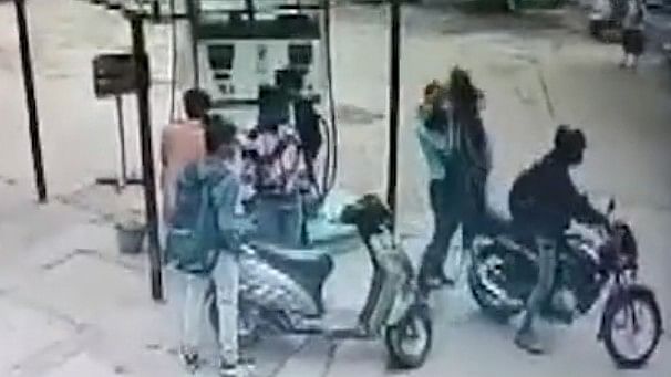 Teen girl abducted by two motorcycle-borne men in Gwalior