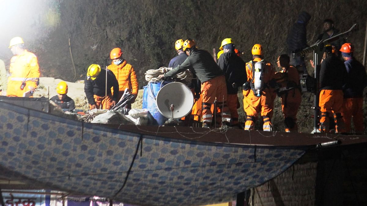 Uttarkashi tunnel collapse: 15-men NDRF team roped in to rescue 41 trapped workers