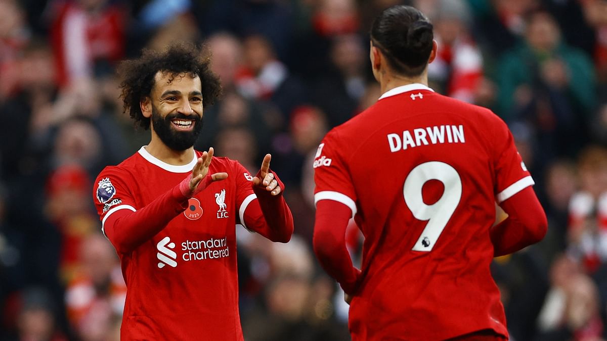 Liverpool climb to second on milestone day for Salah, Villa beat Fulham