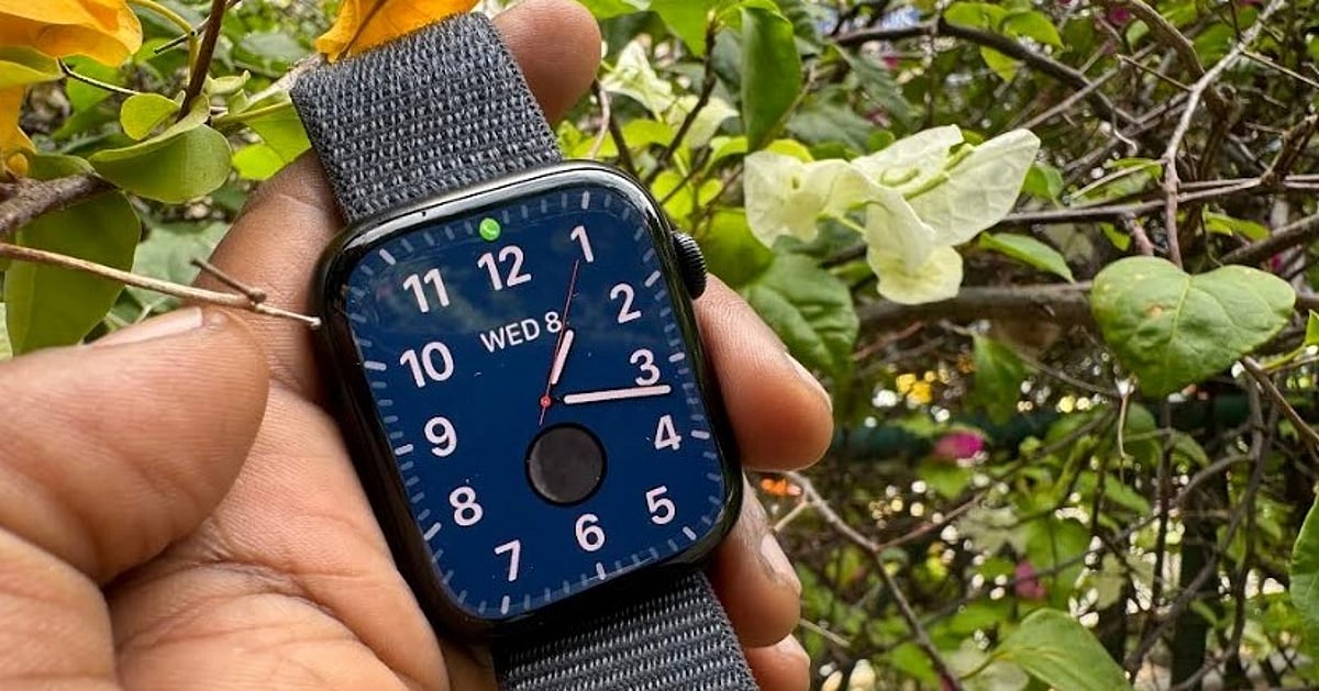 Apple stops online sales of watches; older models can't be fixed