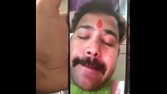 MP polls: Union Minister Tomar's son seen discussing 'illicit transactions' in viral video, cries vendetta