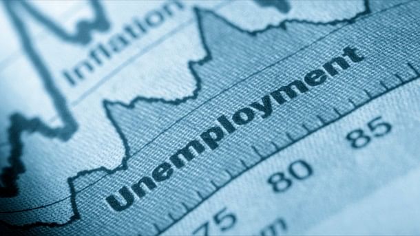 Unemployment rate dips to 6.6% in Sept quarter