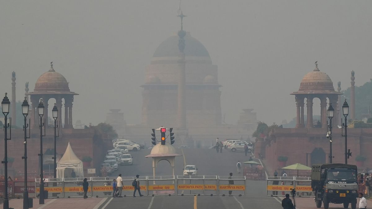 Delhi's air pollution worsens with no relief in sight